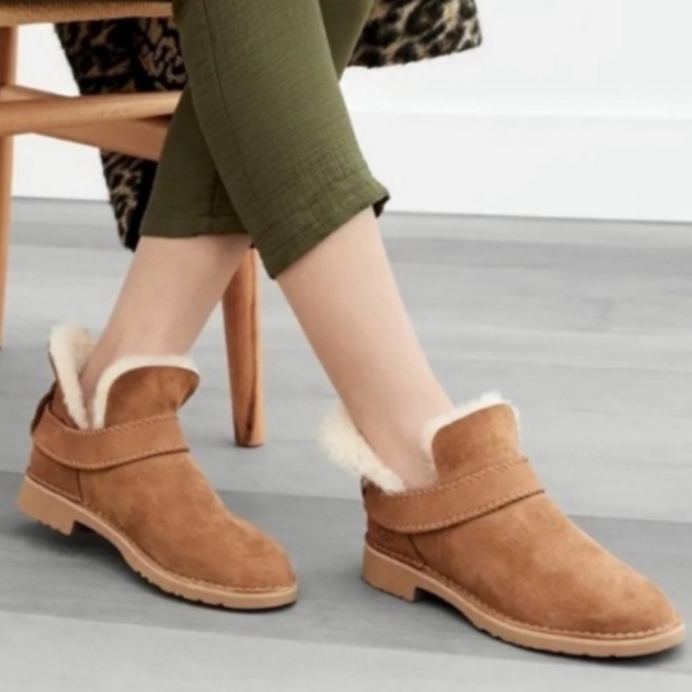 UGG Mckay Boot Women’s size 10